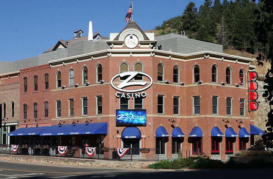Johnny Zs Casino