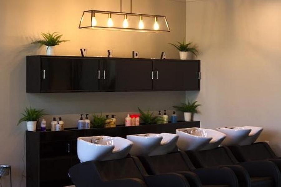 Vida Salon